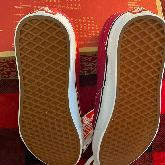 Vans “OFF THE WALL” Classic Skateboarding shoes - Picture 7 of 12